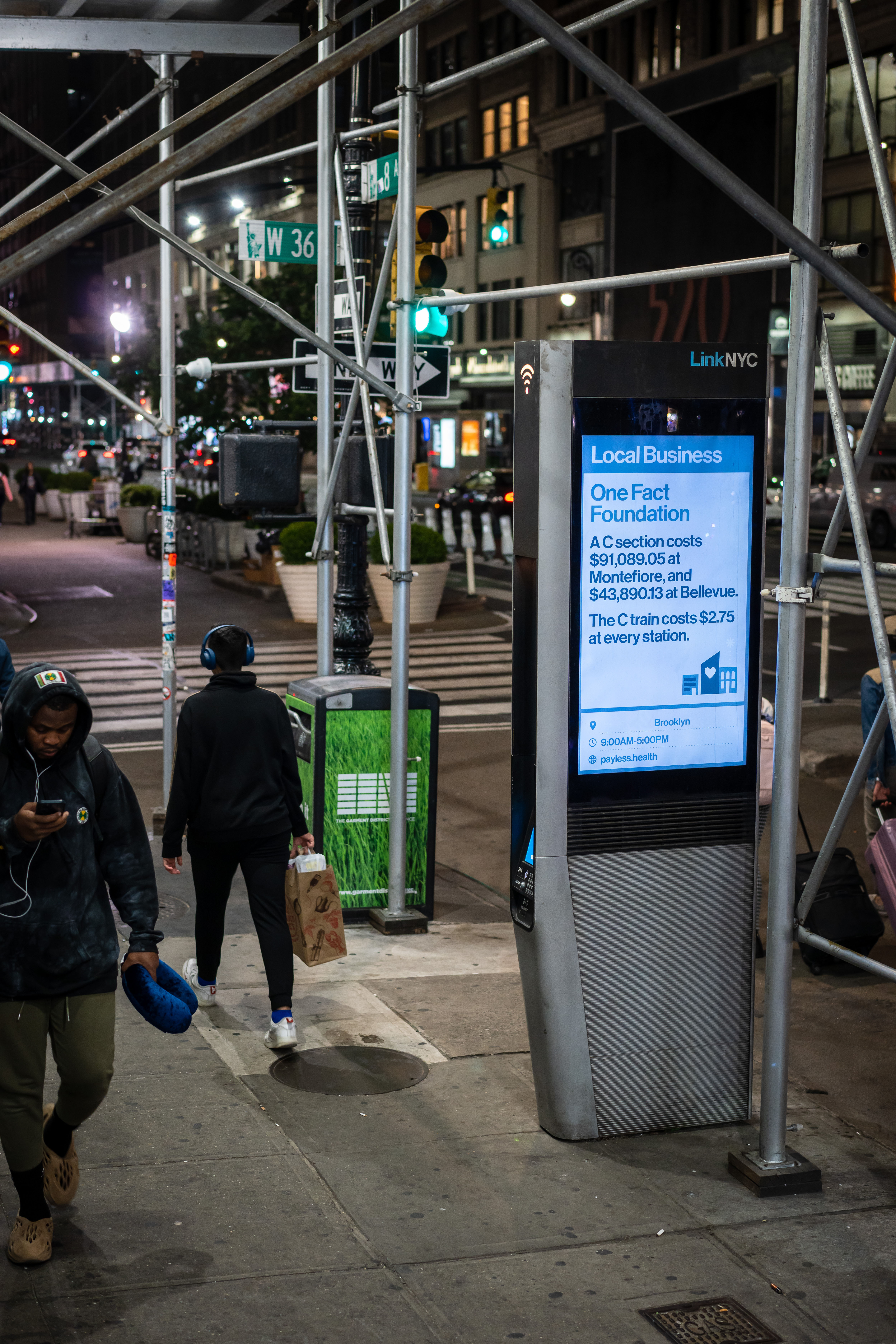 LinkNYC ad